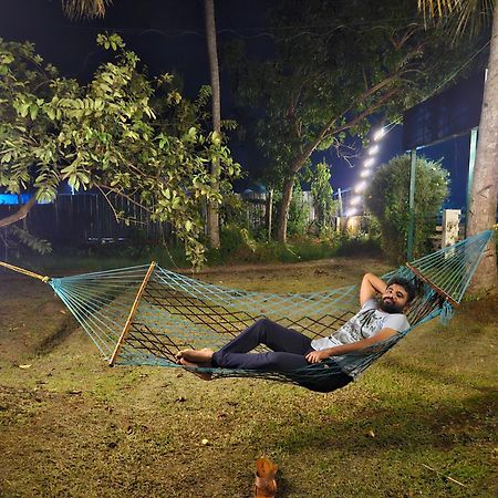 Pamba Inn Alappuzha Exteriör bild