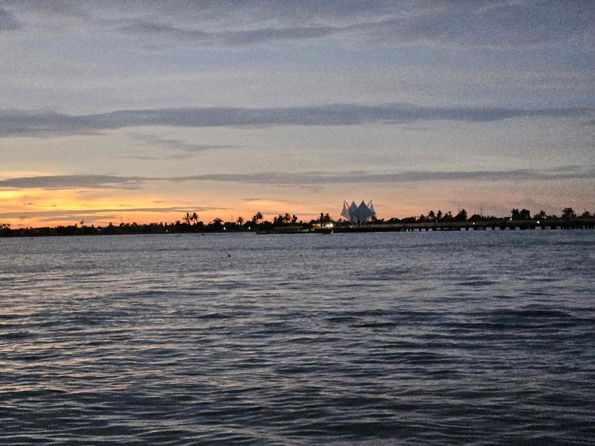 Pamba Inn Alappuzha Exteriör bild